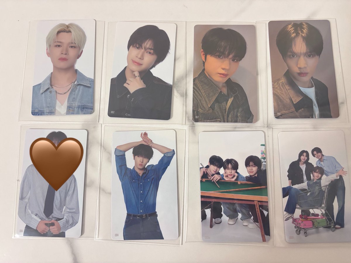 wanwanDebut33's tweet photo. KO1KEYZ トレカ 1ST FAN MEETING ファンミ グッズ ラントレ トレカ 交換

【譲】画像のもの(🤎以外)
【求】シンヘン009以外

トレカ同士、
セルカ同士希望です！

郵送or大阪手渡しorファンミ9月10日
神戸手渡し

お気軽にお声がけ下さい･.｡*･.｡*
 #KO1KEYZ交換 https://t.co/SMd6c8pcWx
