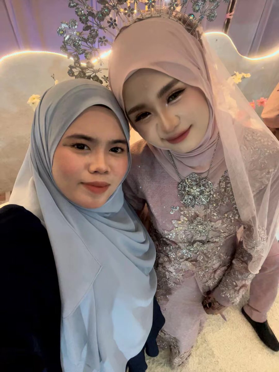 nahA219_'s tweet photo. 15.8.26 Alhamdulillah tahniah anis ayuni 🤲🏻🫂❤️ so happy for you dear. Kawan since sekolah rendah lagi, baru ja awal tahun cerita pasal jodoh2, sekali tahun ini juga jadi isteri org sudah nduba Alhamdulillah 🫂 semoga sakinah mawaddah warohmah 🤲🏻 Amin https://t.co/yuhSVINgBt