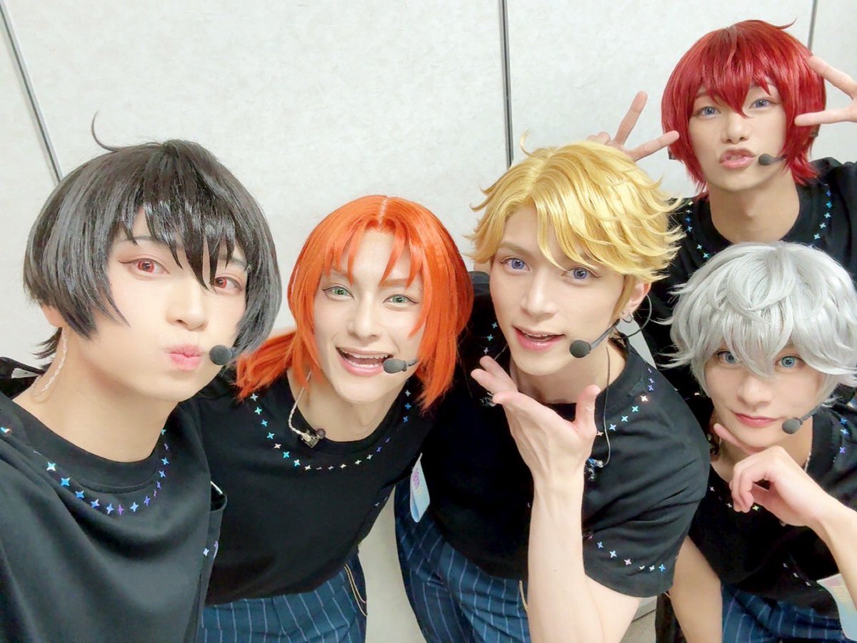 nattu515's tweet photo. 『あんさんぶるスターズ！THE STAGE』
-10th Anniversary LIVE-
全ての公演が終了しました！
ご来場、配信をご視聴くださり
ありがとうございました！
夢のような時間を皆さんと過ごす事ができ、とても幸せでした！
最高の景色と沢山のご声援をありがとう。
10年分の感謝を込めて🫶

#あんステ https://t.co/Dnmb3swK7w