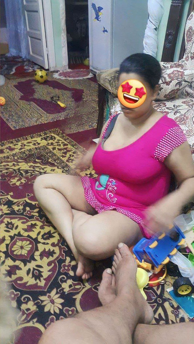 fahlomhat3456's tweet photo. امبارح كنت رايح  ازور جدى وجدتي فبيت العيله ملقتهمش موجودين طلعت عند مرات خالي فوق ويارتني مطلعت شغال حلب من ساعتها 😂 https://t.co/DVlRYfq5yD