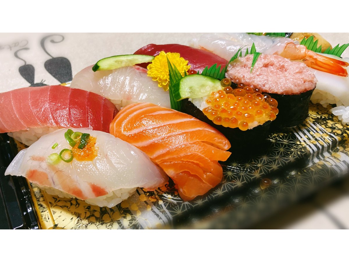 m_Ruco14's tweet photo. からの麻雀に勝利のお寿司🤘😎🍣 https://t.co/MpUeTKjE3F