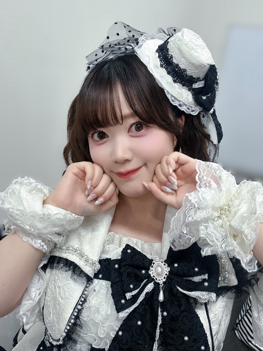 ayasa_ito's tweet photo. バースデーチェキ会✌🏻楽しすぎた！
来てくれてほんまにありがとう◝(⑅•ᴗ•⑅)◜..°♡

どのあやさちゃんが好きやた？

①編み込みおろし
②ふわふわツインテール
③サイドポニー

#彩沙しか勝たん #彩沙舞踏会 https://t.co/xQvfuxD1gA