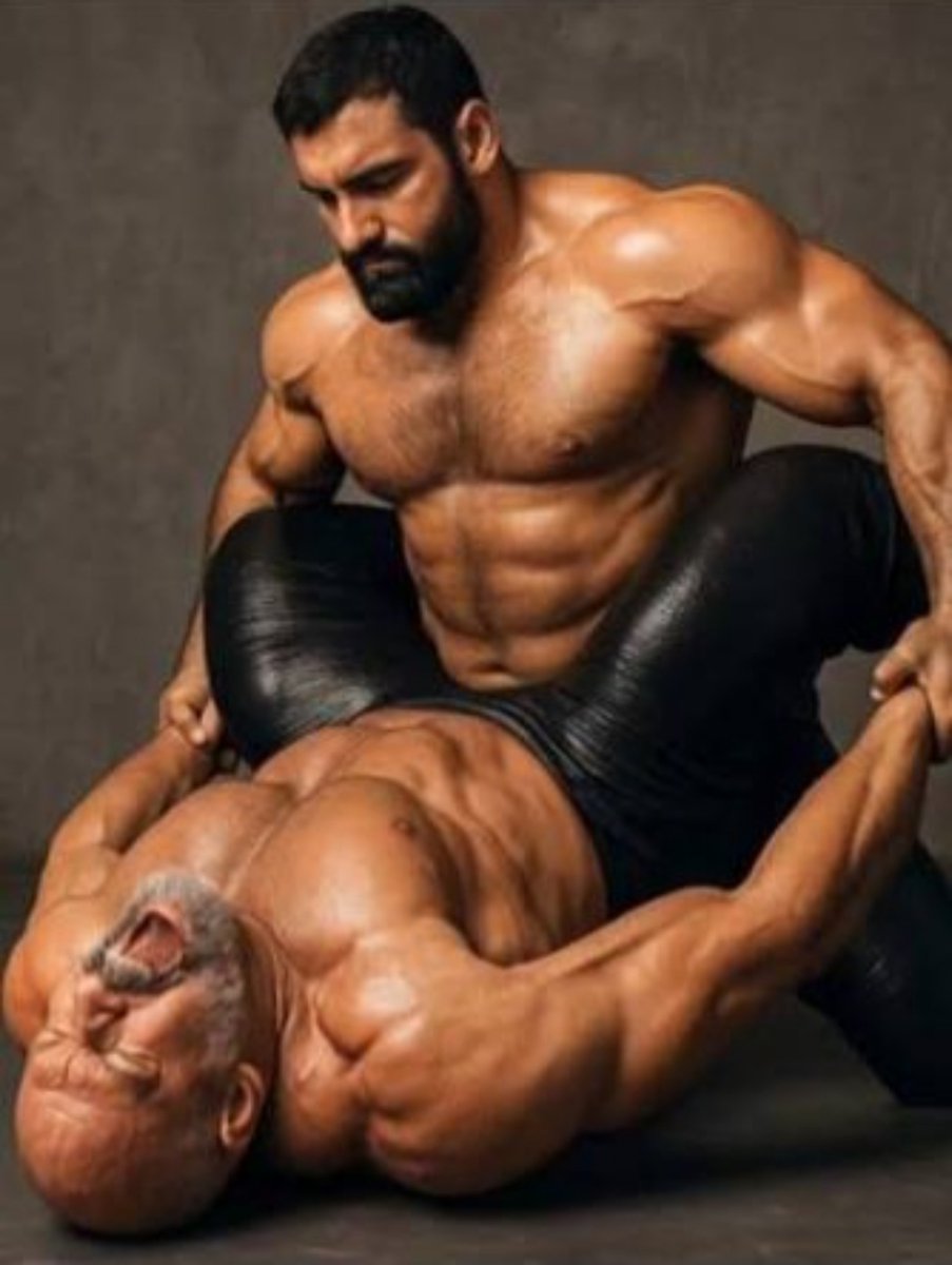 WrestlerUthman's tweet photo. It seems like these two oil wrestlers want to have sex rather than wrestle 😅 
#MuscleMan #HairyMan #Gay #HairyGay #OilMan #OilWrestling #AnalSex #CockOnAnus #Cunt #FuckMan #BearPride #CockLover #OldDaddy #BeardMan #MuscleDaddy #BeardDaddy https://t.co/Tdp2ttkIHS