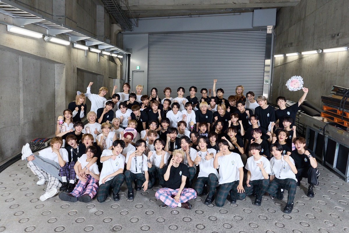 yz_4048's tweet photo. 毎年左下にいるカイさん佐野さん杢代さん https://t.co/z6bGM2ZaVW