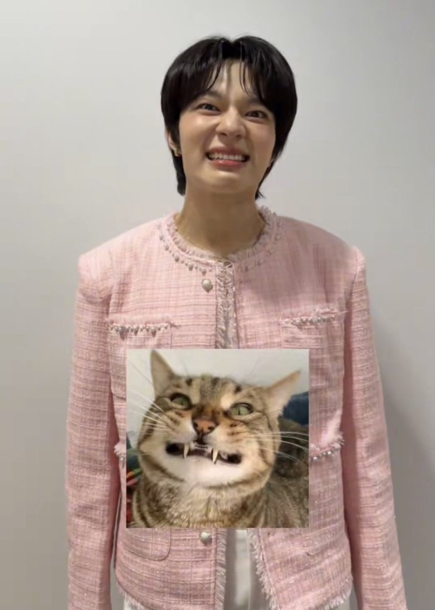 NNs_Chubbycheek's tweet photo. นุนิวทำท่าตามแมวได้เหมินมาก 555555555555555555555555555555555555555555555555555555555555555555 https://t.co/rx7dZovuam
