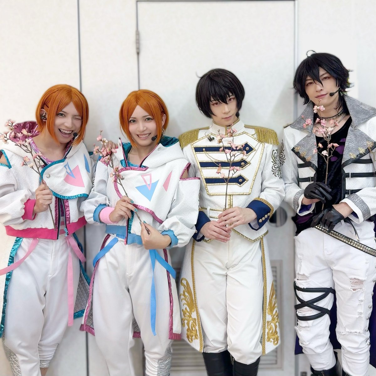 yamanaka_twins's tweet photo. 『あんさんぶるスターズ！THE STAGE』
-10th Anniversary LIVE- 終幕

『Play "Tag"』初披露でした。大切な曲。

ねえ！笑ってほしいんだ 出会ってくれてありがとう
鬼ごっこのつづきだよ 僕らを追いかけて！

#あんスタ #あんステ #2wink【健太・翔太】 https://t.co/H4vlt211Sw