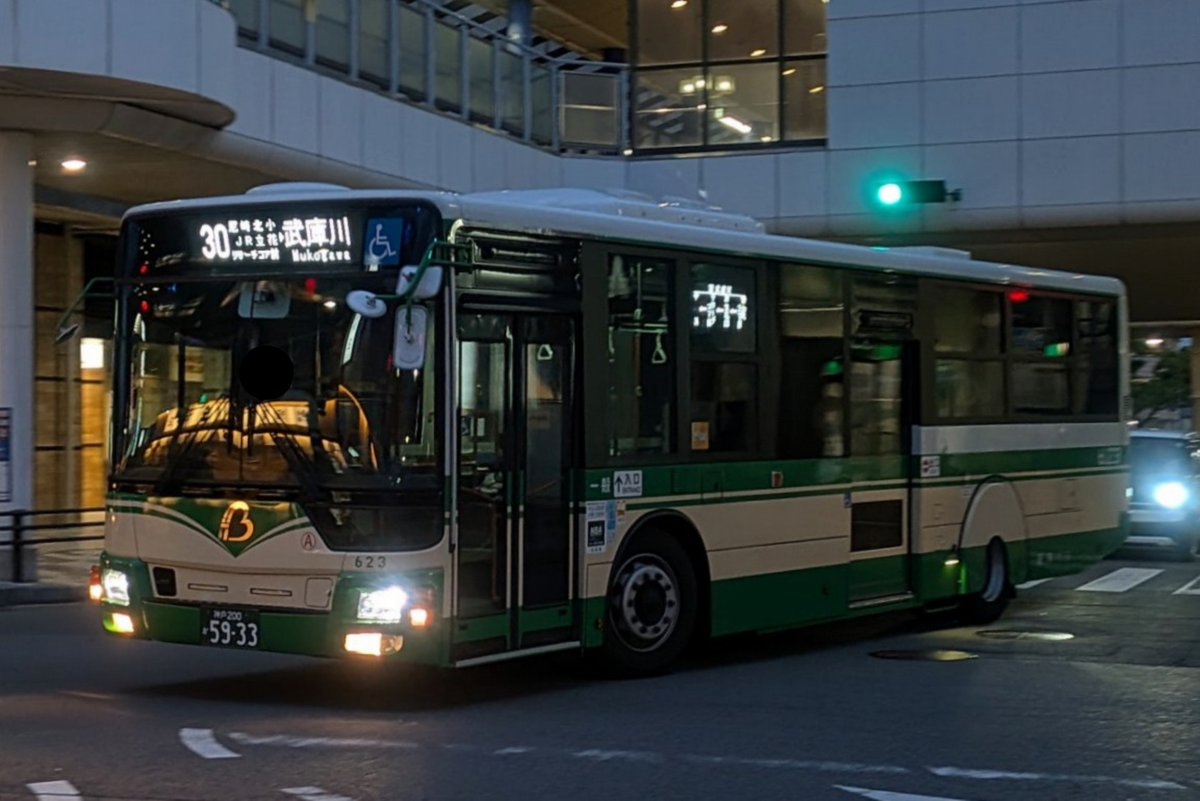 BUS_TARO1's tweet photo. 阪神バス 塚口623 21阪急塚口/30武庫川
2KG-MP38FK https://t.co/SXedDi5jhQ