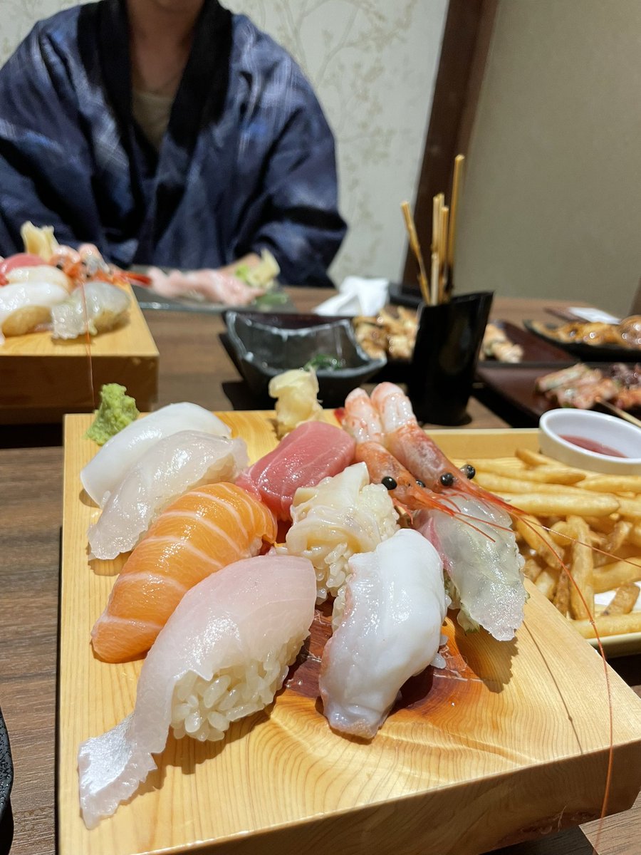 NoSSBU_NoLife's tweet photo. 福井は海鮮が美味しい https://t.co/SFcceynQqX