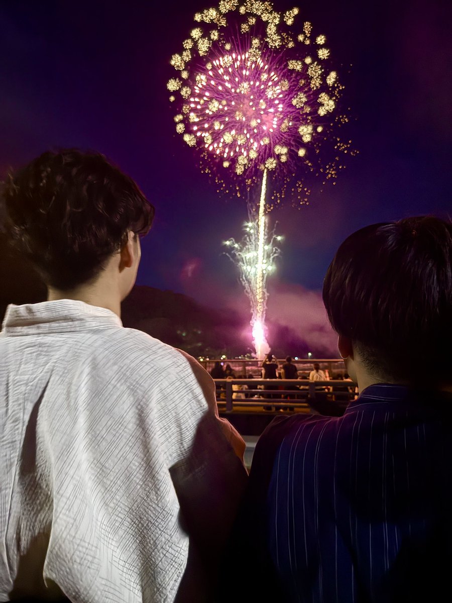 NoSSBU_NoLife's tweet photo. 浴衣花火 https://t.co/12gjQWVmlm