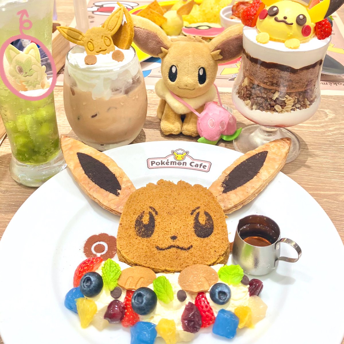 ev_tchi's tweet photo. 念願のポケモンカフェ💖
かわいくておいしかったー！！ https://t.co/fXxMDzHet1