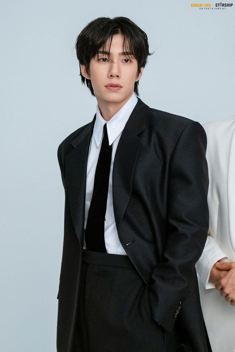 ye_beuly618's tweet photo. I'm ready to attend the wedding with my booboo beside me! 
#AREStedbyEMMIE https://t.co/7VHeYsxpeP