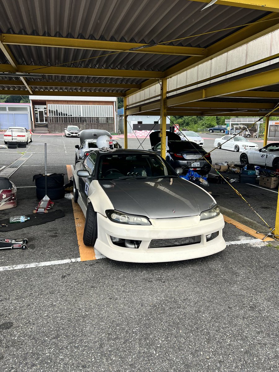 s15_jpd's tweet photo. ニスモ6速飛ばした💥
ニスモ6速か元気のいい純正6速持ってる人いないかなぁ
新品ニス6かzで悩んでるけどとりあえずエスヘリに間に合わせるために適当なのでもいいかも
色々悩み https://t.co/h7s20YG5zK