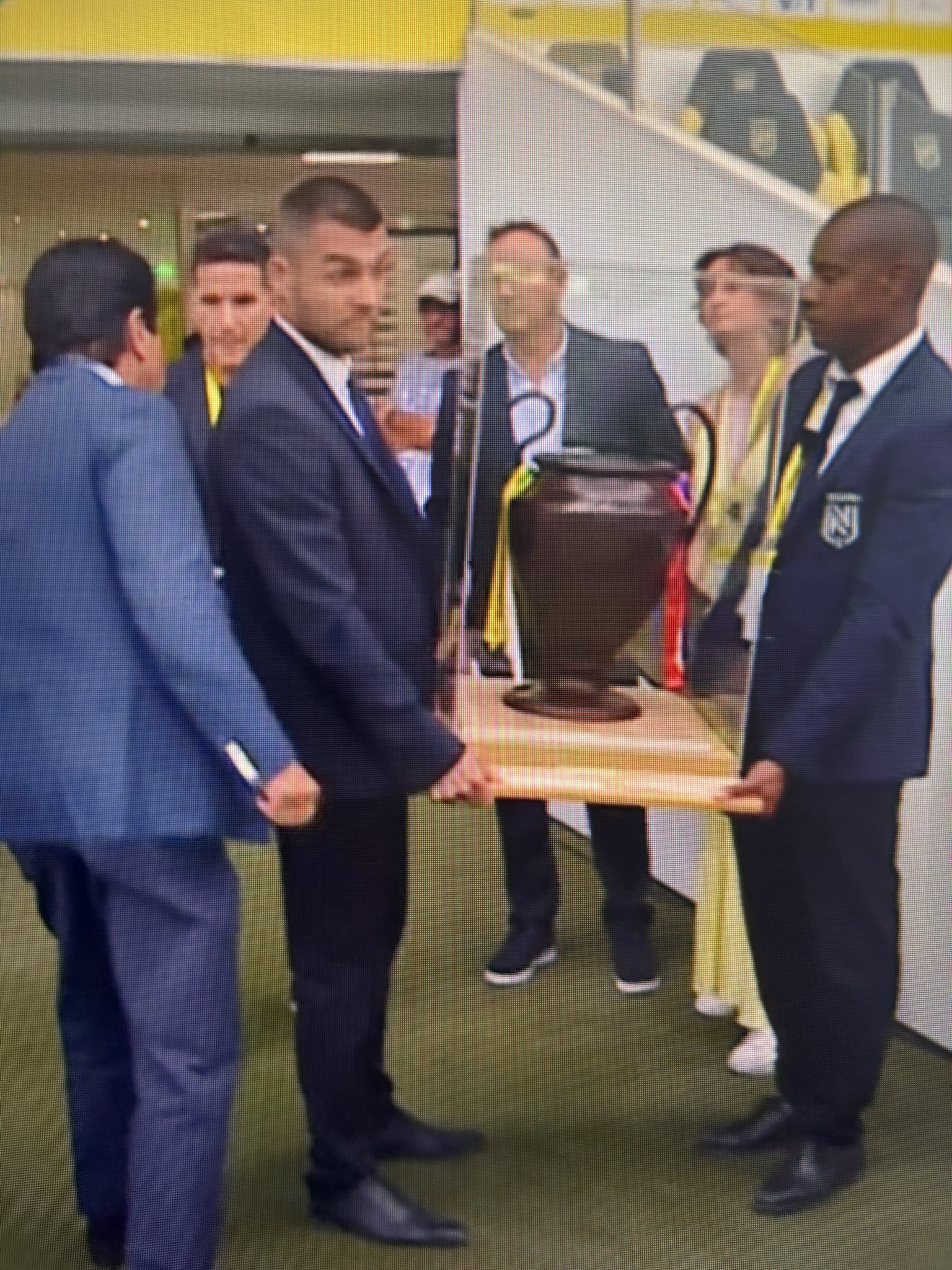 Quand V.Kita voulait faire un cadeau au club du PSG pour sa victoire e...
