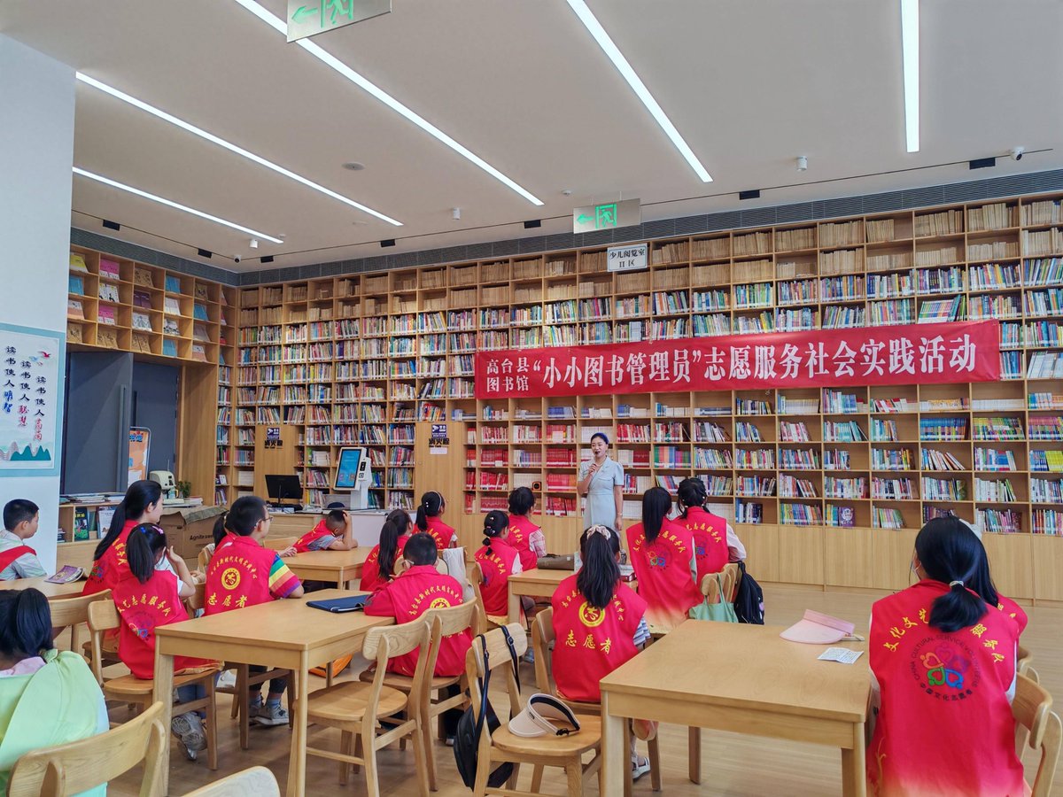 l_degnan's tweet photo. Spent this weekend with local youth at the community library, helping them improve reading skills and prepare for school—small acts make big differences! https://t.co/bJ3NQHqmAA