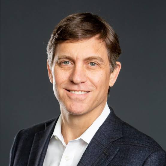 coinbureau's tweet photo. 🇺🇸JUST IN: Franklin Crypto's head says the industry will be "just fine" even if the CLARITY Act never passes.  

Chris Perkins says the SEC and CFTC are already creating "policy and precedent every single day." https://t.co/lI5CFdhMce