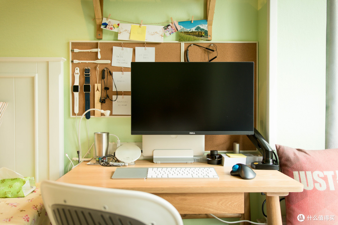 jayflip0071's tweet photo. A tidy desk = a clear mind  Small adjustments, big productivity wins! https://t.co/5kqwpp3VOM