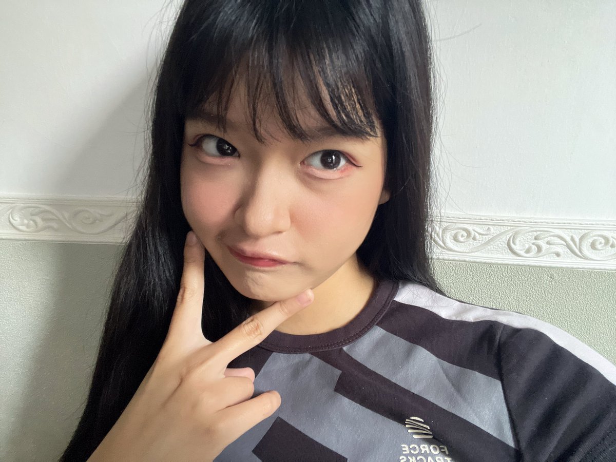 Elin_JKT48's tweet photo. Makasiii banyak udah video call sama aku hari ini! Seneng banget bisa ngobrol sama kalian 🙆🏻‍♀️🎉

Thank you for video calling me today! I had so much fun talking with you 🥹❤️‍🔥

ขอบคุณที่มา Video Call กับฉันวันนี้นะ! ดีใจมากๆ ที่ได้คุยกัน 😎💘 https://t.co/gJhj5BkB9f