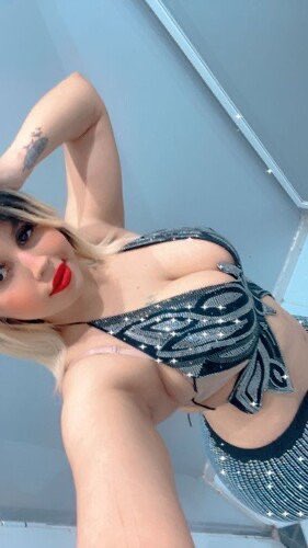 Alathadagft's tweet photo. @x90225 صباحو 👅🥵 https://t.co/nLqnzIHHfC