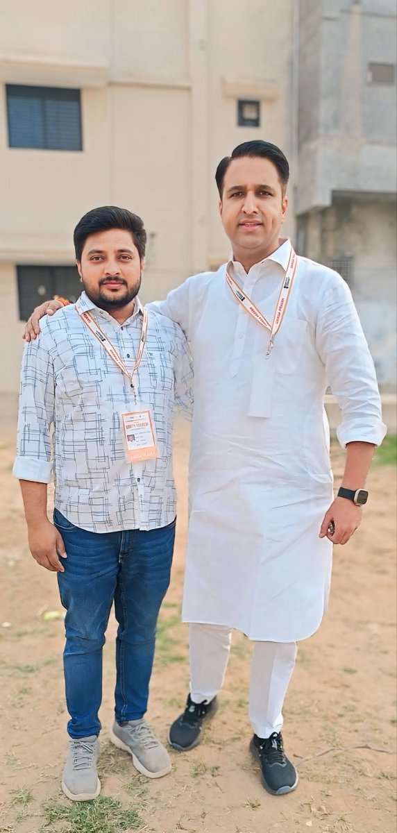 MscBJP's tweet photo. @BJYM के राष्ट्रीय महामंत्री एवं @BJP4Delhi प्रदेश के मंत्री, बड़े भाई @Rohit_Chahal जी को जन्मदिवस की हार्दिक बधाई एवं शुभकामनाएं। 💐

ईश्वर से प्रार्थना है कि आपको उत्तम स्वास्थ्य, दीर्घायु एवं निरंतर सफलता प्रदान करें। आपका स्नेह और मार्गदर्शन सदैव मिलता रहे। 🚩🇮🇳 https://t.co/Jgr5MyRTNV