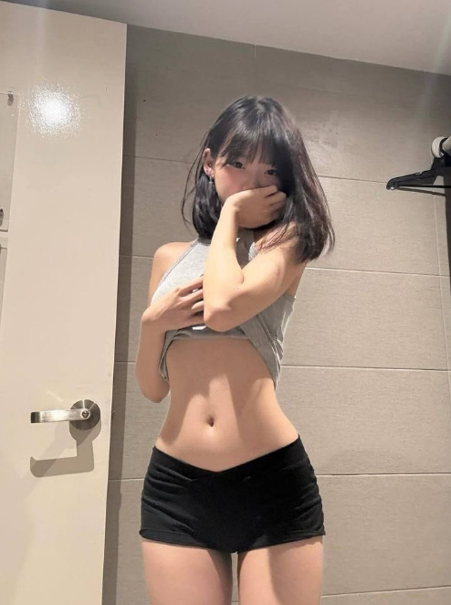 MubaMama's tweet photo. #img𝐟𝐨𝐫ลั่น #rtxxdm #เงี่ยนหีแฉะ https://t.co/Y0lRdnmxK2