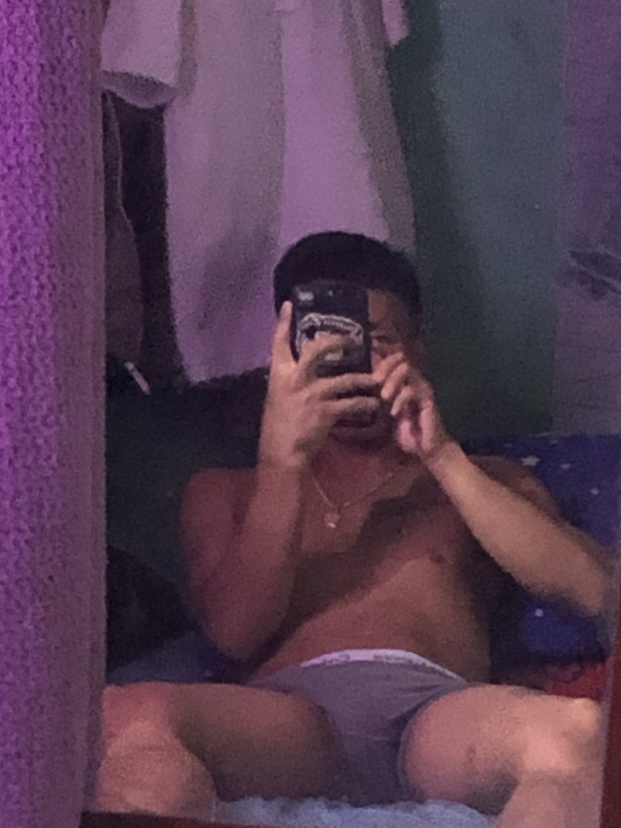 PrimoHolickkkk's tweet photo. Bored🤦🏻 https://t.co/w7O2A342hP