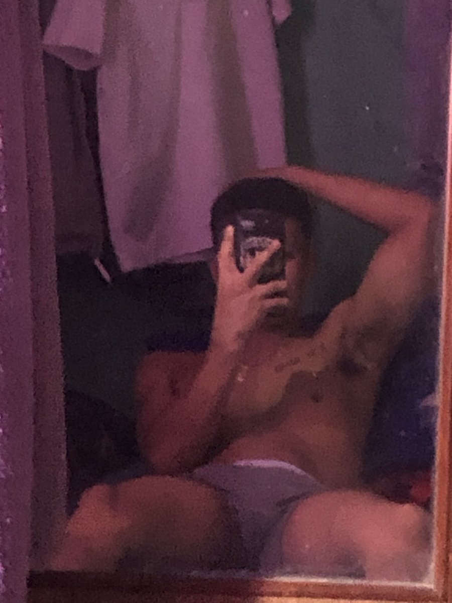 PrimoHolickkkk's tweet photo. Bored🤦🏻 https://t.co/w7O2A342hP