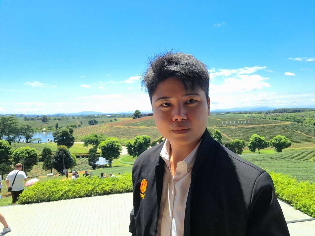 SushiParit's tweet photo. กรรมาธิการฟอกเงินและยาเสพติด 
มาตรวจชายแดนครับ

#ซูชิพริษฐ์ #พริษฐ์รัตนกุลเสรีเริงฤทธิ์ #พรรคเศรษฐกิจ #คนไทยต้องมาก่อน https://t.co/ITUNUo1RrO