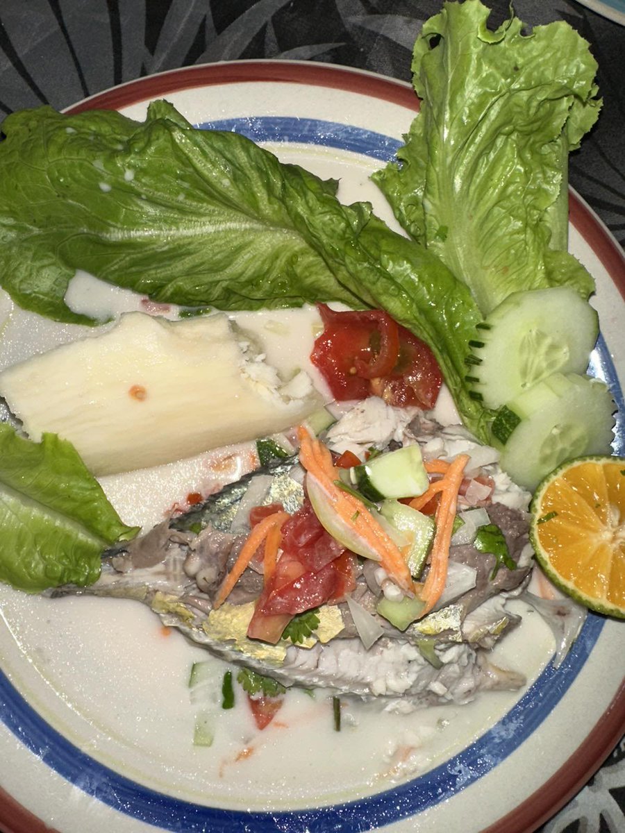 nank1111's tweet photo. Craved for fish after we had soup chicken for lunch . 

Tata drove down to Tavua just to get fish for us to have for dinner . 

#famILY ♥️ https://t.co/yaWtPxyas4