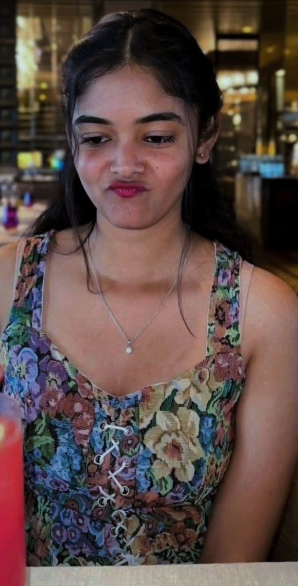 agni2344's tweet photo. Abbahhh aa moothi entha bagunde asalu... Lips 👄 obbipoyela blowjob cheyinchukuni moham nunchi salla varaku naa rasam kaarchali.. https://t.co/6mv1NdmMwJ