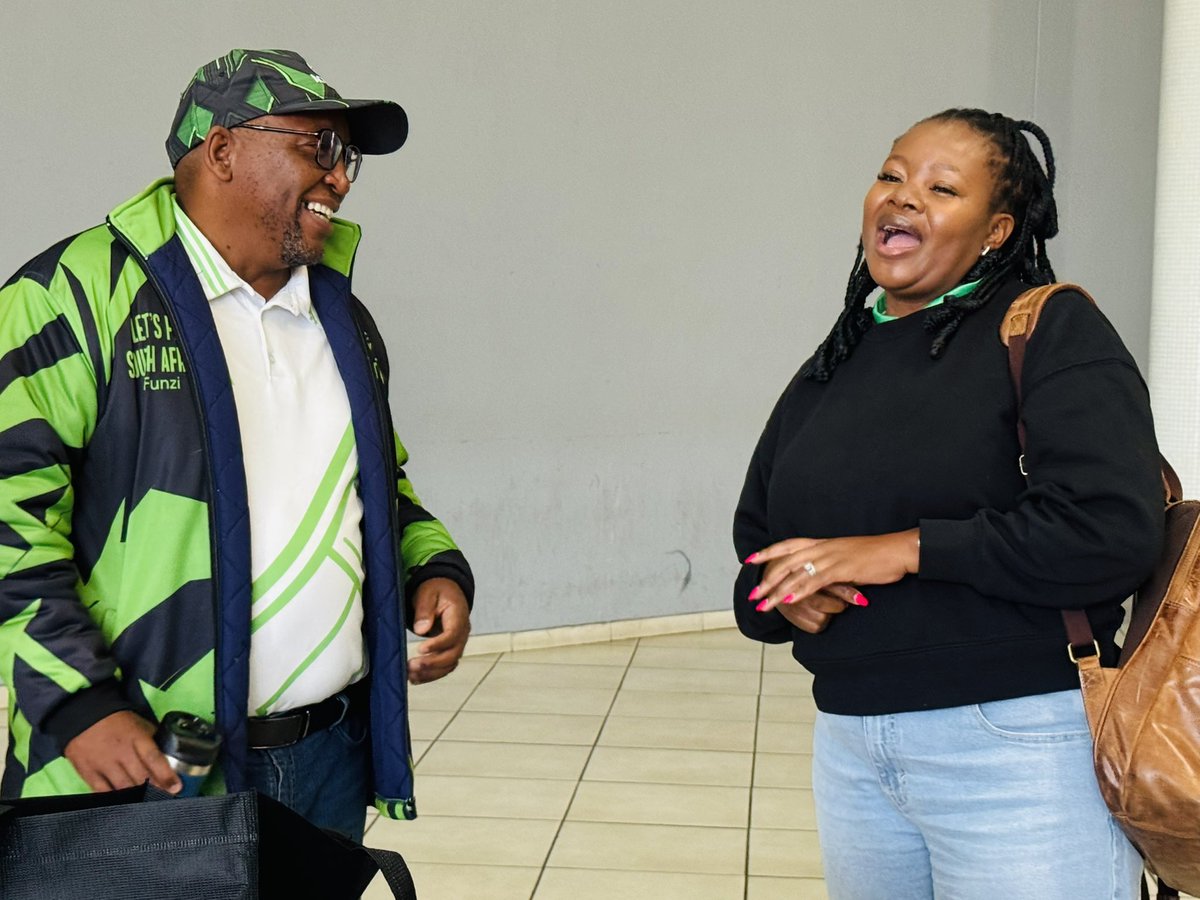 Funzi_Ngobeni's tweet photo. Top of the morning! ☀️💚

We’re in Ekurhuleni this morning, ready to engage with all our Cllr candidates who have raised their hands and stepped forward to serve this city.
#LetsFixGauteng #LetsFixEkurhuleni https://t.co/QFO9LOM9dB