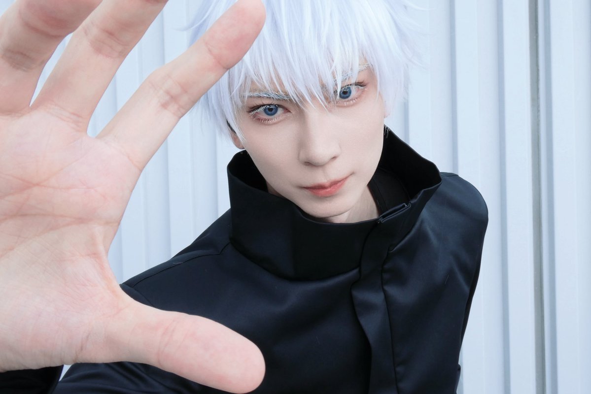 ayukawa_taiyou's tweet photo. ⚠️コスプレ
五条悟のコスプレをさせていただきました！

コスプレ初めてまだ１年経たないですが、フォローやリツイートなどでも応援してくださると嬉しいです(^_−)

コスプレInstagram↓
https://t.co/VRwHhNTaiv

コスプレTikTok↓
https://t.co/jK82Nqn0CW

#C108 #C108_cos #コミケ108  #C108 #C108コスプレ