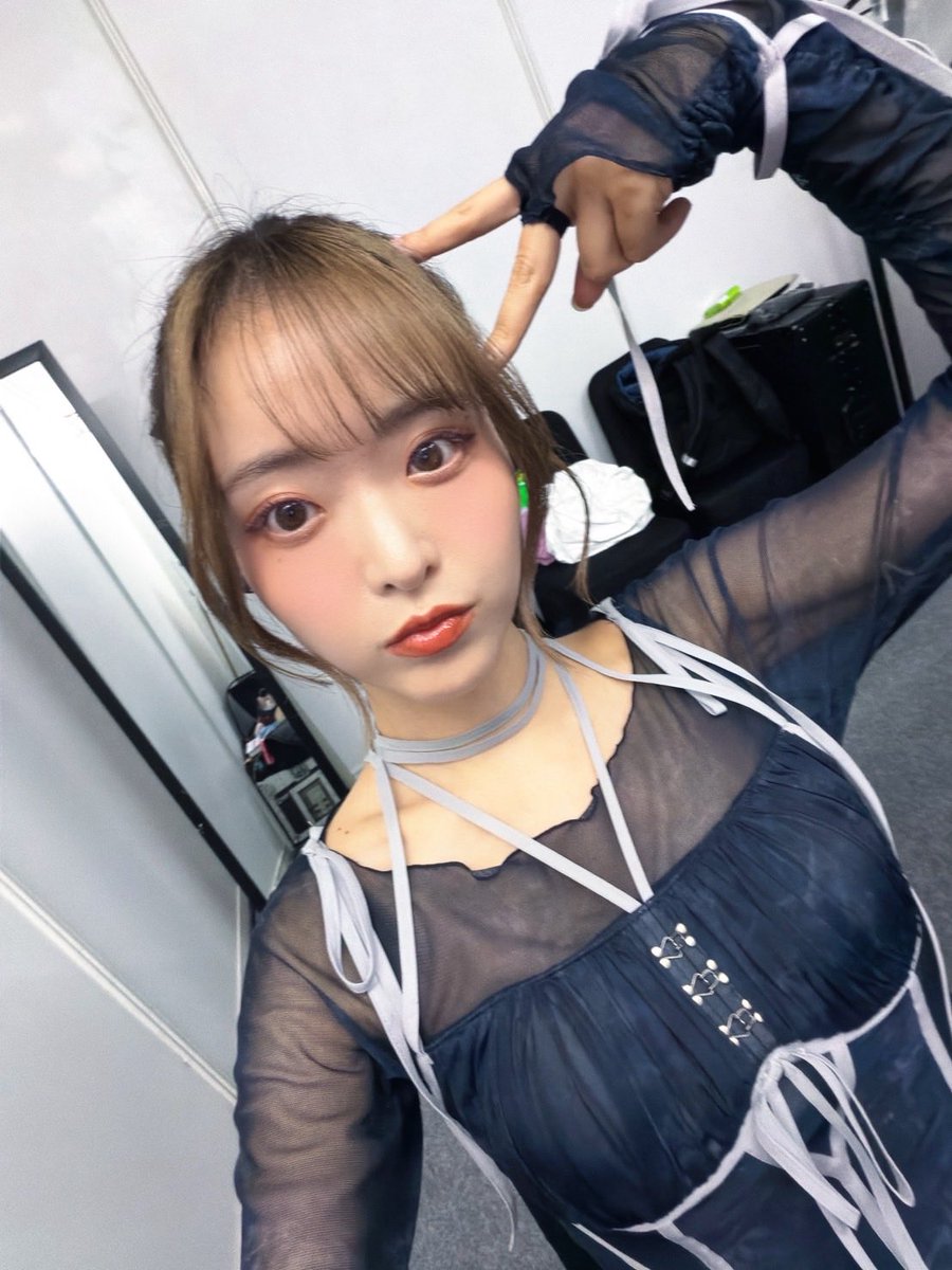 227_staff tweet picture