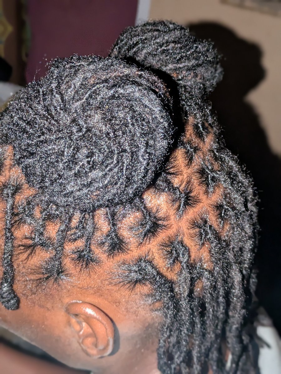 rayaammultiglow's tweet photo. Your locs are not just a hairstyle β they are your crown! ππ DM us to book your Loc Couture appointment today! π©πΉβ¨
@rayaam_beautyhub
#RayaamBeauty #LocCouture #NaturalLocs #BookNow https://t.co/gzXzmSM23X