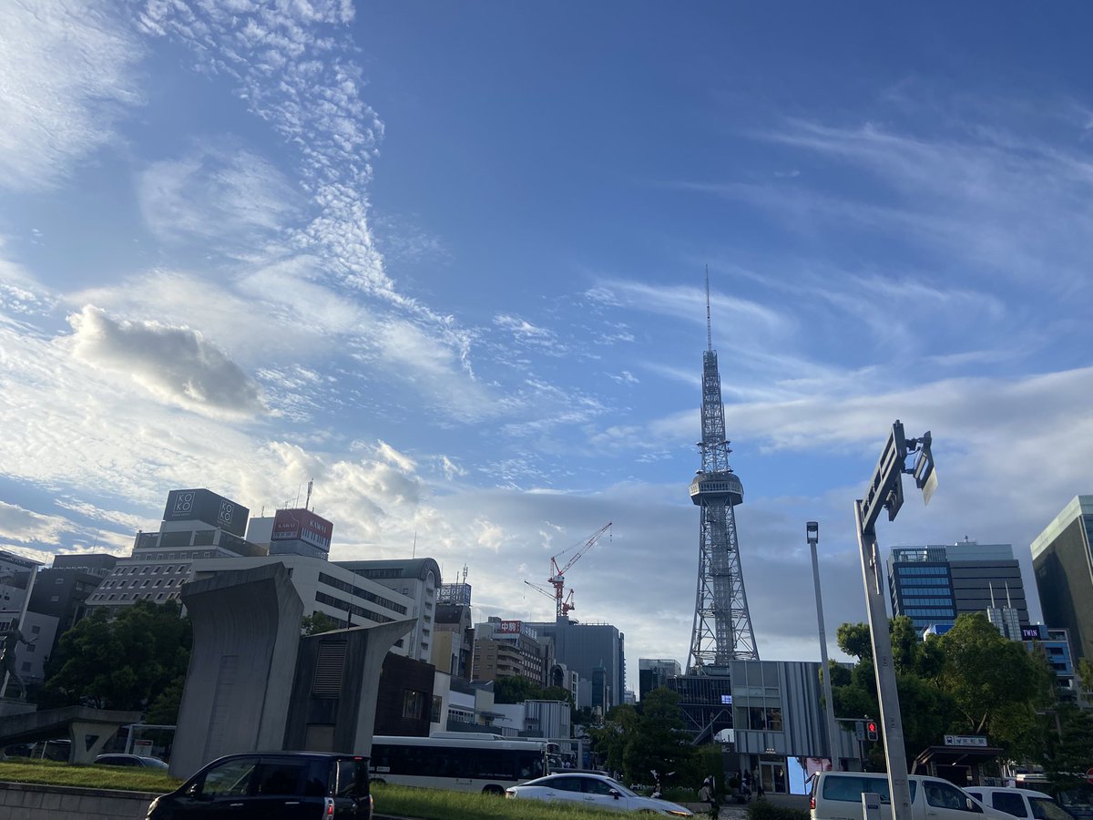 gihuboy's tweet photo. 栄歩いてたらSEAMOがルパンザファイアー歌ってて感動した。昔、全部覚えて歌ったわ…めちゃくちゃいい…今度また歌ってみよう https://t.co/CtI4Ptn5mP