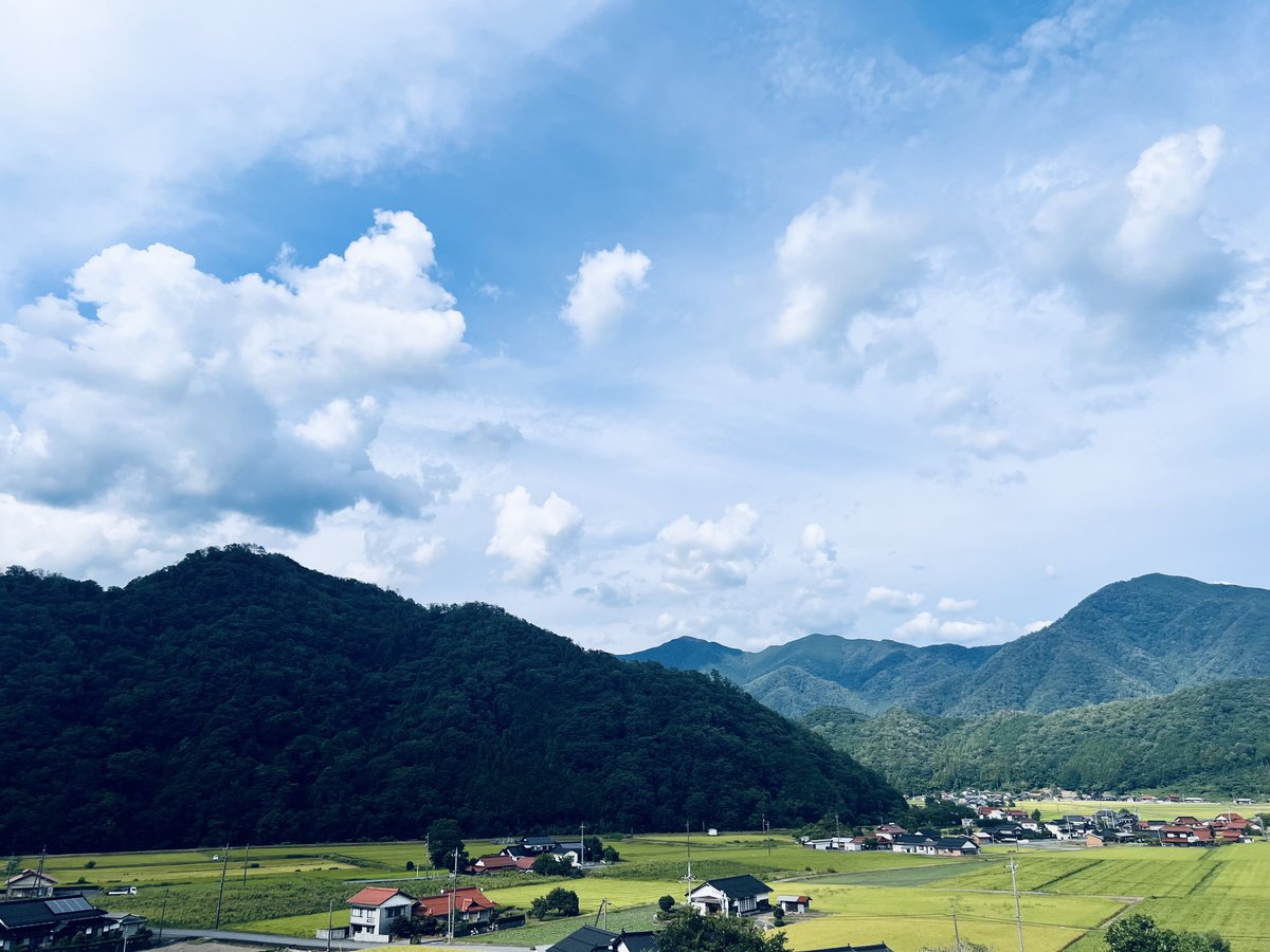 jun0125_'s tweet photo. 移動距離…約1500km

渋滞を避け、中国道を通ってきたら
初の島根県に!!

車のシートのせいで仮眠が出来なくて
しんどかった……
燃費いいからって今回はAQUAにしたけど
来年以降は辞めよ……。

食べてばっかの3日間🤪
観光地には行ってないけど楽しかった♡

次は北海道に行きたい!! https://t.co/IUlaTuuzdd
