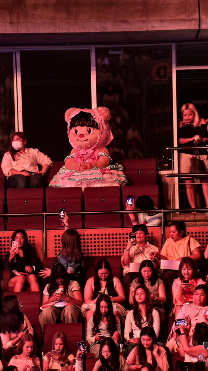 ibabybloomm_'s tweet photo. น้องเนยมาด้วยยย

DUANG GO ROUND DAY2
#DuangConcertDay2 https://t.co/4wx9R8ynRD