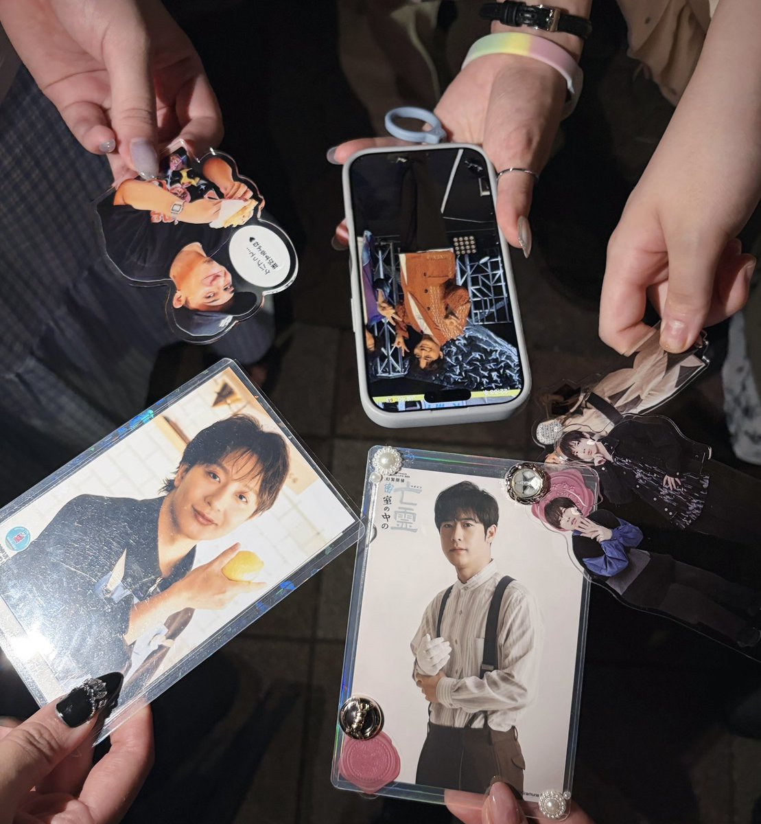 ya4i_045's tweet photo. みんなキモくて神がとう これ何のイベント❓
#️⃣男性声優界隈 #️⃣声優ブロマイド部 https://t.co/EVSH3D41YG