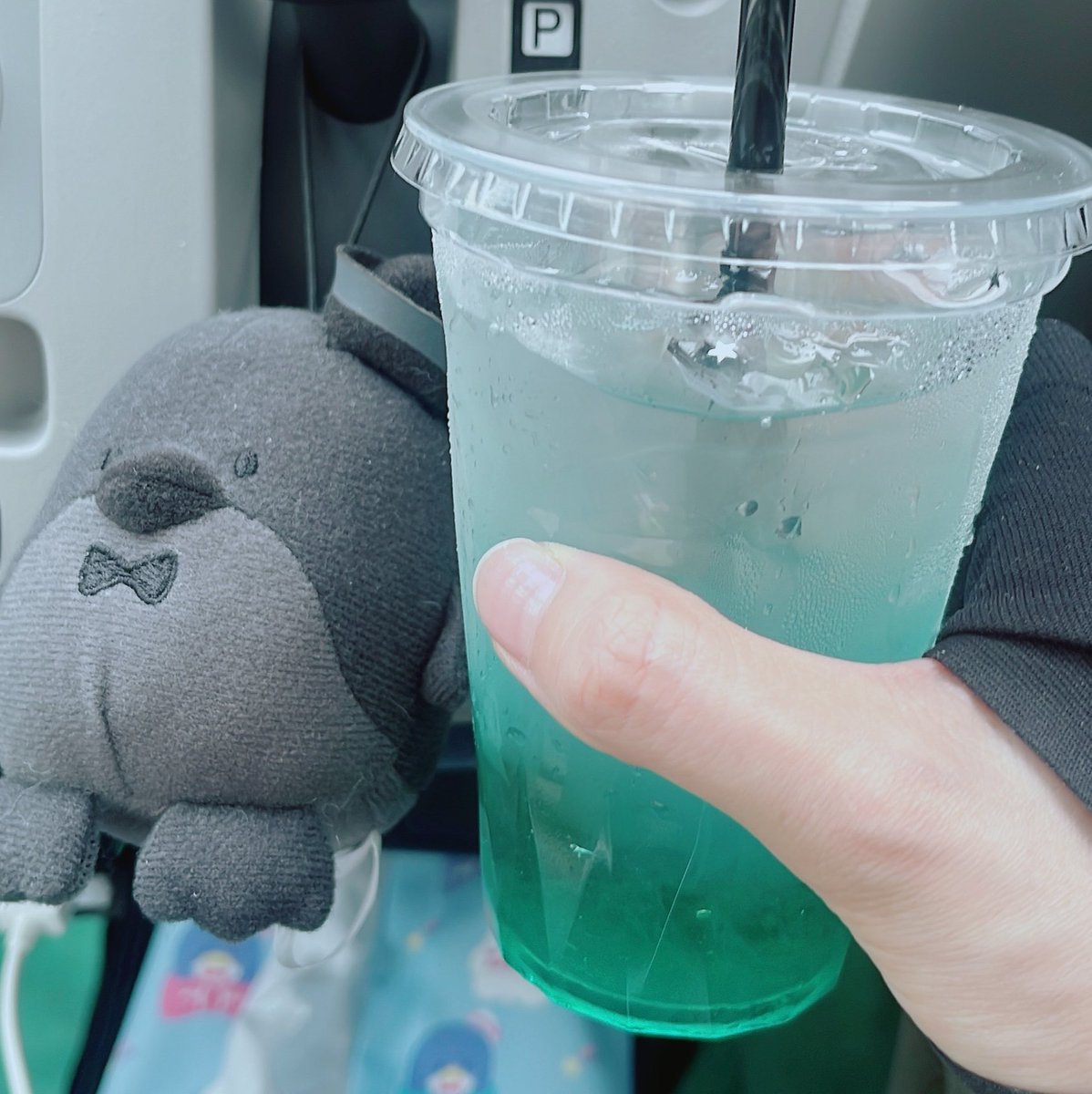 coccosuke109's tweet photo. 用事が早く済んだので昨日まで帰省していた姪っ子ちゃんの推しのグッズを買いに行ってきました🎂 https://t.co/IYFWRb0rvj