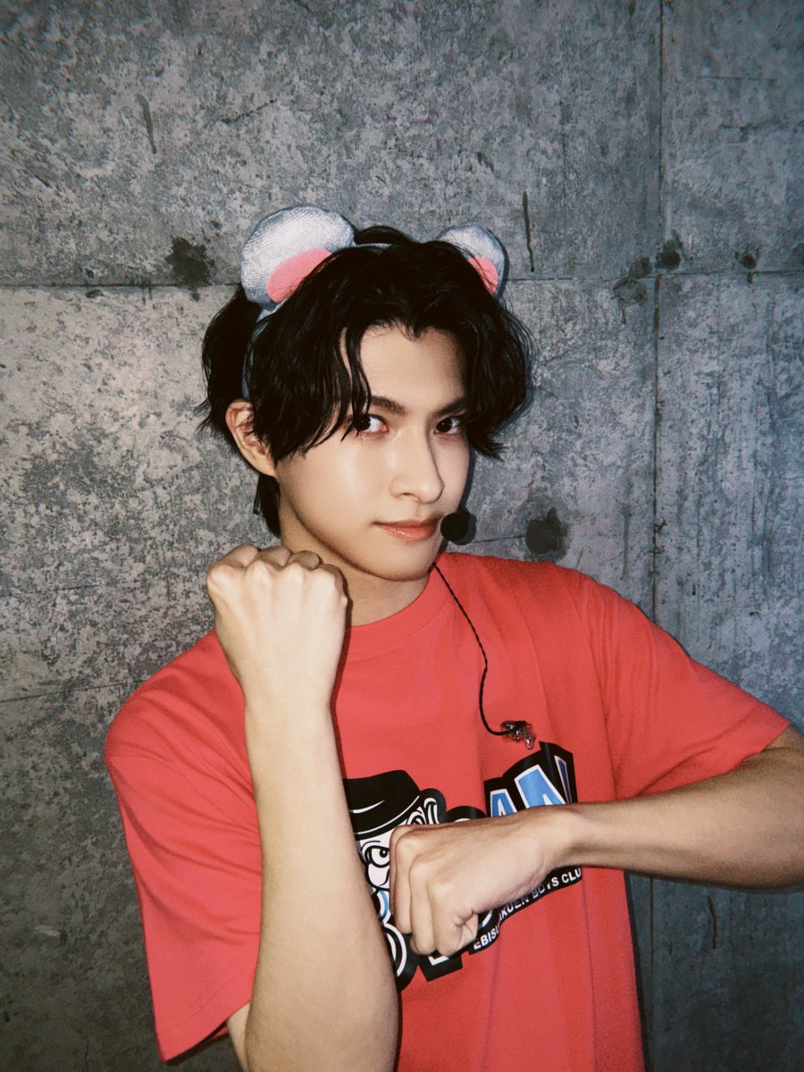 sakurashimeji's tweet photo. [📸]

#Sakurashimeji
#EBiDAN   THE LIVE 2026 
15th Anniversary

けもパン🐭🐶👊🏻

#田中雅功
#髙田彪我 https://t.co/XZTf8SnLLM