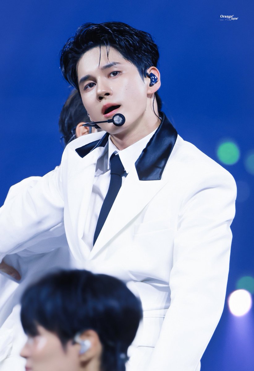 Orange_osw's tweet photo. 260815 KCON LA💙
#옹성우 #ONGSEONGWU #องซองอู #WANNAONE https://t.co/yGCv3NsfnR