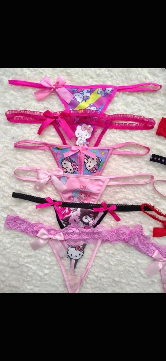bigbootylayla1's tweet photo. I want a pair so badddd wish someone could buy mee3 😒 #thong #hellokitty #bigbooty https://t.co/NRcdUnz2nh