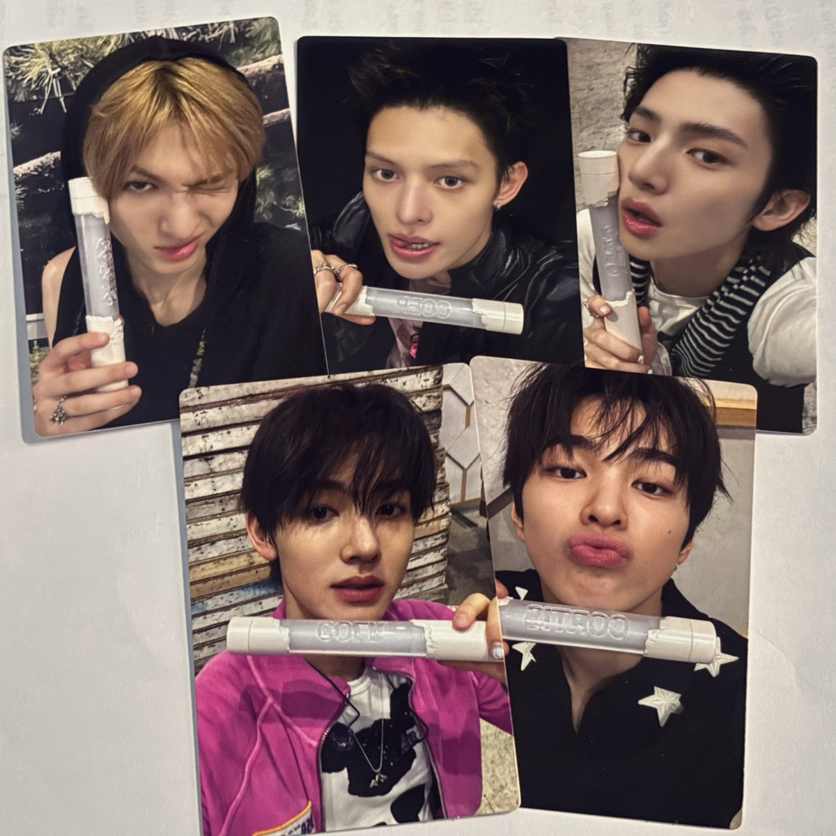 haehae515's tweet photo. 코르티스 응원봉 포카 일괄 양도
2.0

https://t.co/deIMbpmBzI

반값택배/일반택배
cortis james martin juhoon seonghyeon keonho 제임스 마틴 주훈 성현 건호 poca buy pc sell 거래 양도 교환 공방 photo card 아사이 레드레드 tnt 티엔티 acai 교환 음중 역조공 redred 화정콘 콘서트 https://t.co/pgdMeatcls