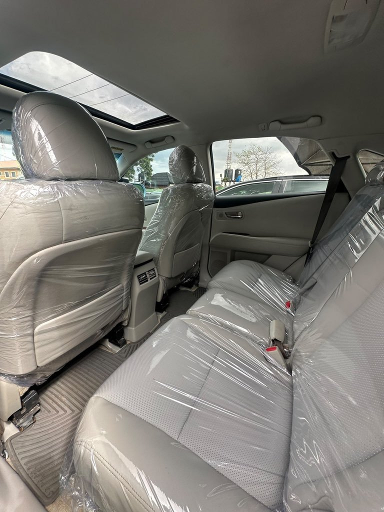 OnyitexHQ's tweet photo. Foreign used 2010 Lexus RX 350 Now Available - ₦18.9M https://t.co/kQTt8Mlaua
