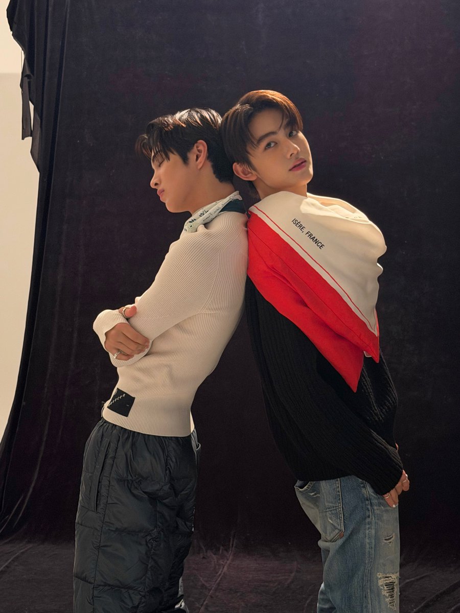 zhaoyufancokr's tweet photo. [260816] #KEONHO and #SEONGHYEON Instagram Update https://t.co/OfSM28ZSUI