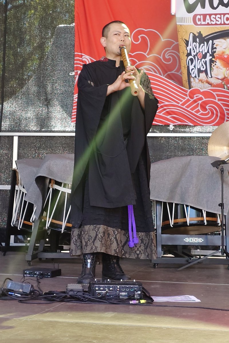 stuart_j_hanson's tweet photo. Main Matsuri Saturday afternoon Hanafugetsu performance. 😊
#mainmatsuri
#hanafugetsu
#yukosuzuhana https://t.co/AneSvqe2Bi