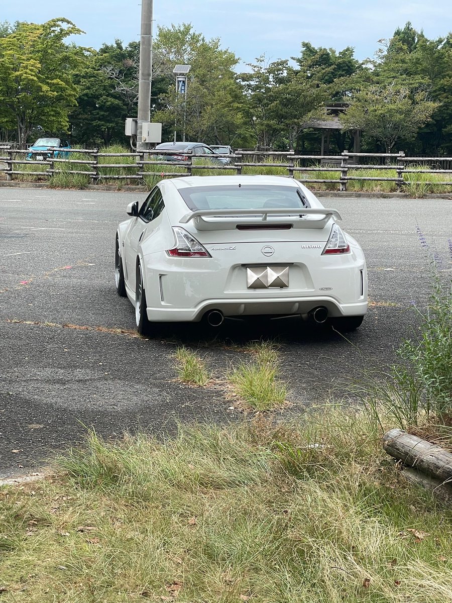 tkawano2's tweet photo. 森林浴😎✨

#英彦山
#z34versionnismo
#nissan
#zx14r
#kawasaki https://t.co/1sT7ifNFAb