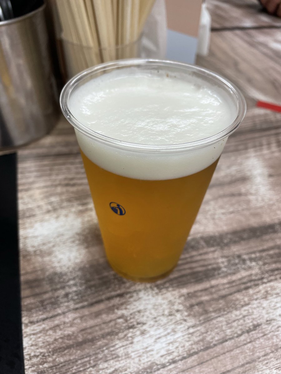 hararacchi's tweet photo. 一年以上ぶりの投稿。たぶん、常連に認定いただいた武蔵家富士見店さんを2日連続で訪問。昨日は限定の塩ラーメン。今日は限定の塩焼きそばと生ビールをテイクアウトで。お祭り中止になっちゃったけど、少しだけお金回します。

#武蔵家富士見 https://t.co/9jPLDmJm0H