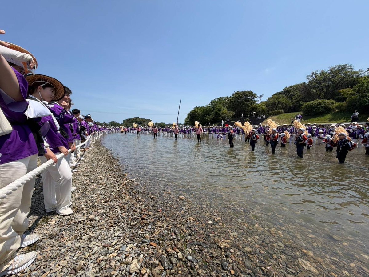 nagano_sinsei's tweet photo. 通常では経験できない貴重な川曳き行事に参加させていただき、素晴らしい機会となりました。

今後も御遷宮関連行事への参加、啓発活動に取り組んで参ります。 https://t.co/3QSxBWGSHQ