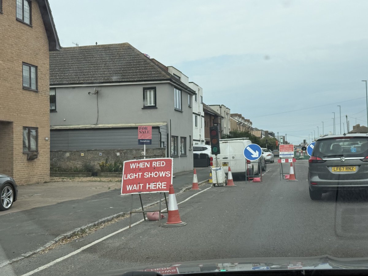 brightonsnapper's tweet photo. A259 #lancing @SussexTW https://t.co/2f0MhCvNXy