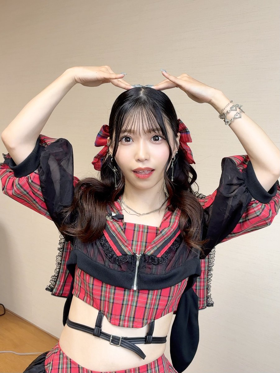 AsakaOfficial's tweet photo. 🚤亜咲花スペシャルLIVE in ボートレース福岡🚤

1.SHINY DAYS
2.わやわやわー！
3.夏夢ノイジー
4.I believe what you said

今日はツインテールあさちゃんでした𛰙᭜𖫴𖫰𖫱𖫳𖫲𖫲𖫳𖫴𖫰𖫱꛰ ᭜𖫴𖫰𖫱𖫳𖫲𖫲𖫳𖫴𖫰𖫱꛰ಣ 
来れなかった方は #亜咲花をすこれ で動画見て🙆‍♀️ https://t.co/ulCElfetFs